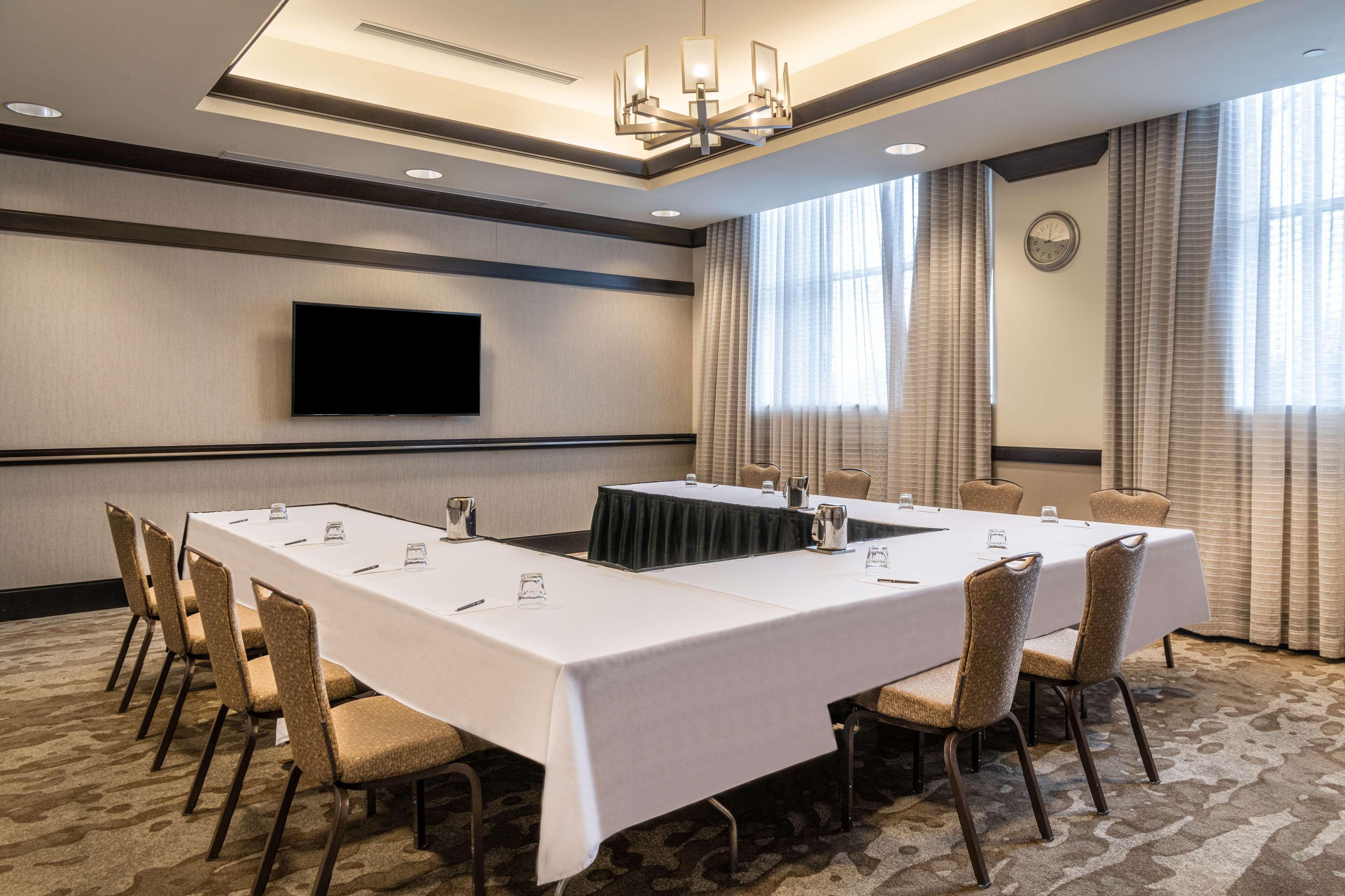 ホテル Hilton Columbus/Polaris エクステリア 写真