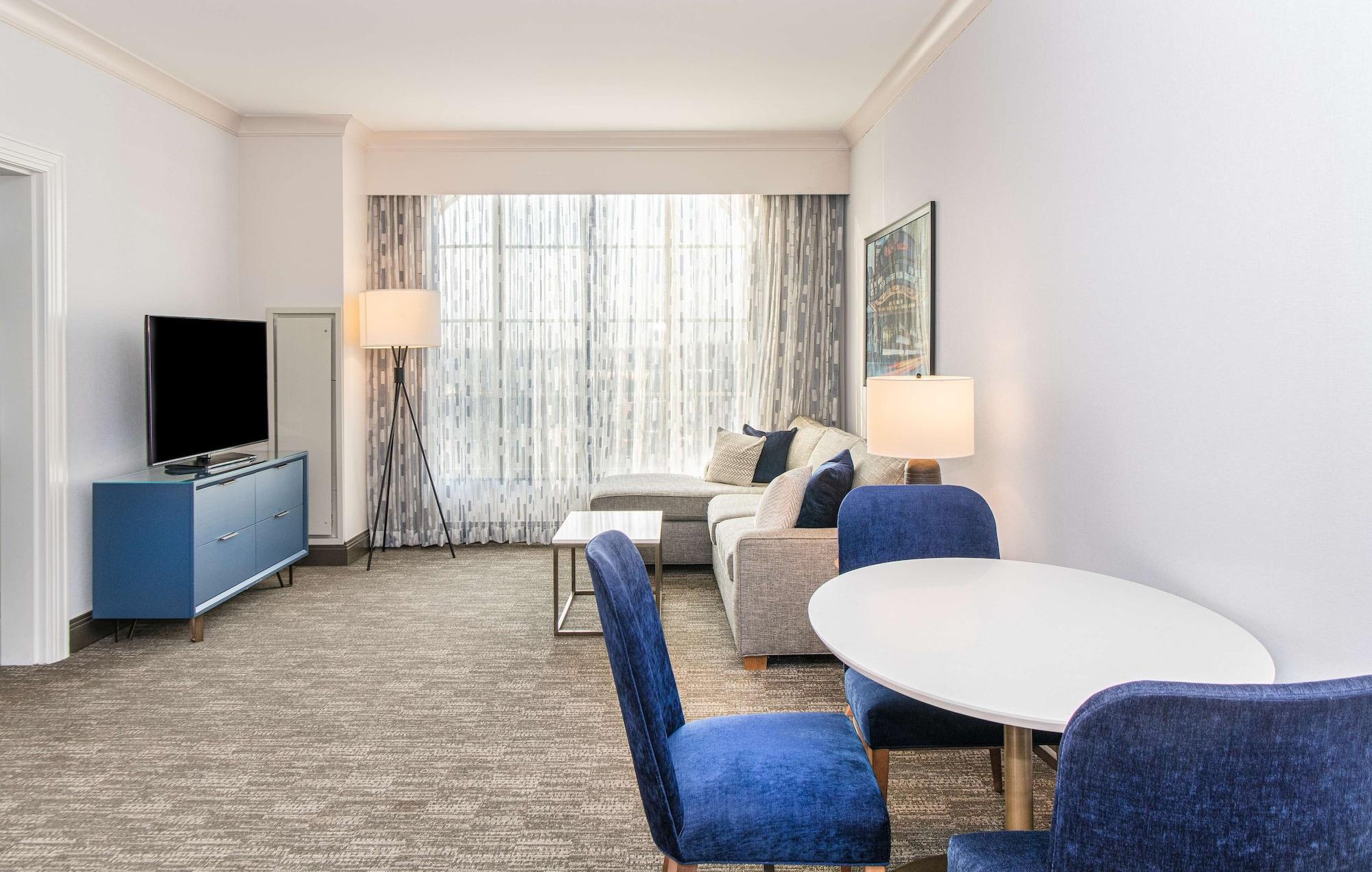 ホテル Hilton Columbus/Polaris エクステリア 写真