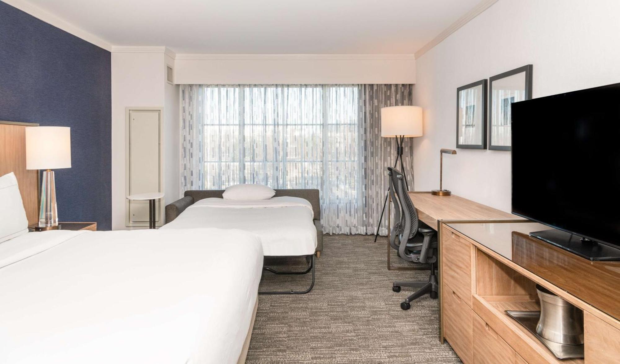 ホテル Hilton Columbus/Polaris エクステリア 写真