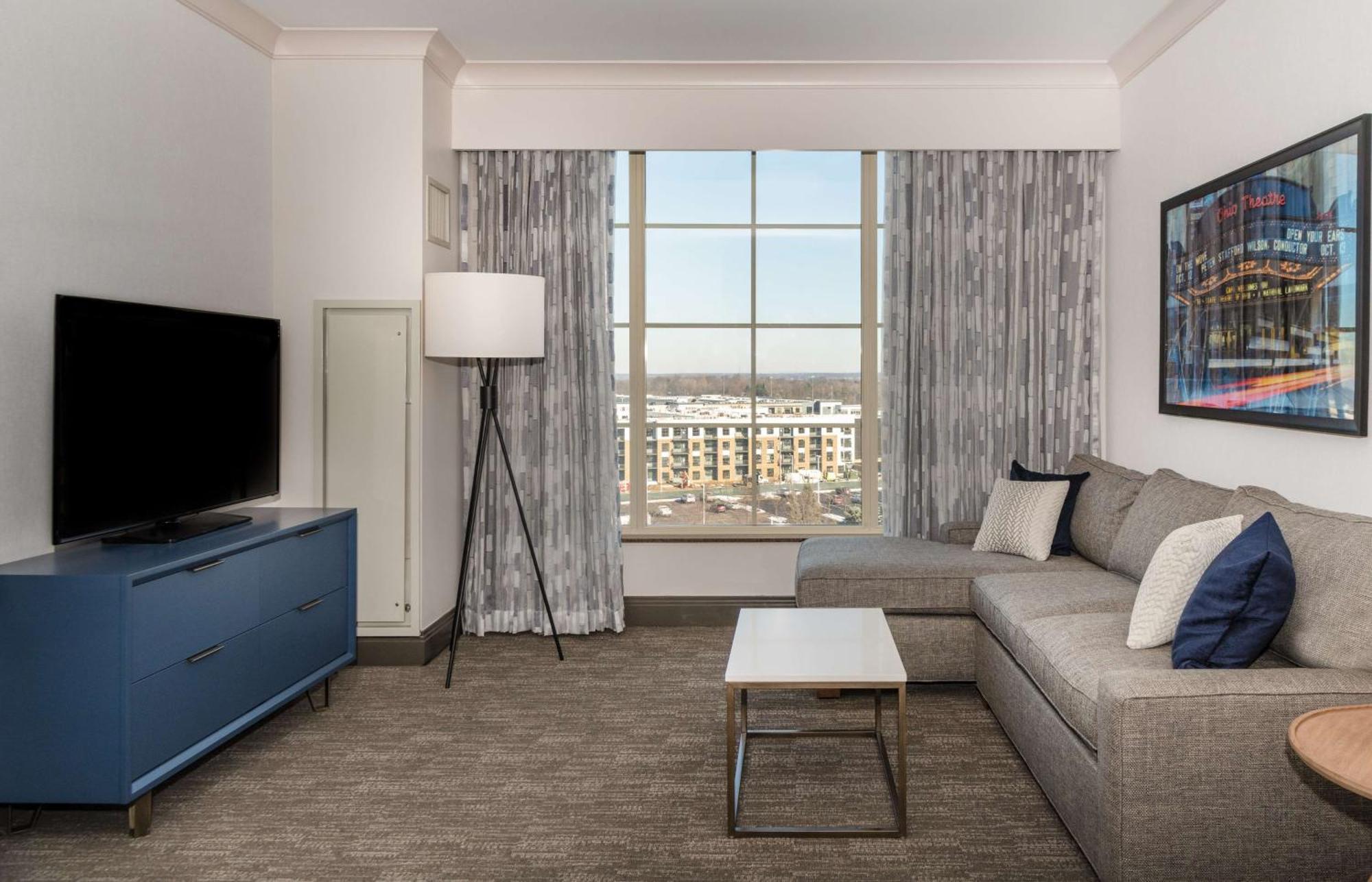 ホテル Hilton Columbus/Polaris エクステリア 写真